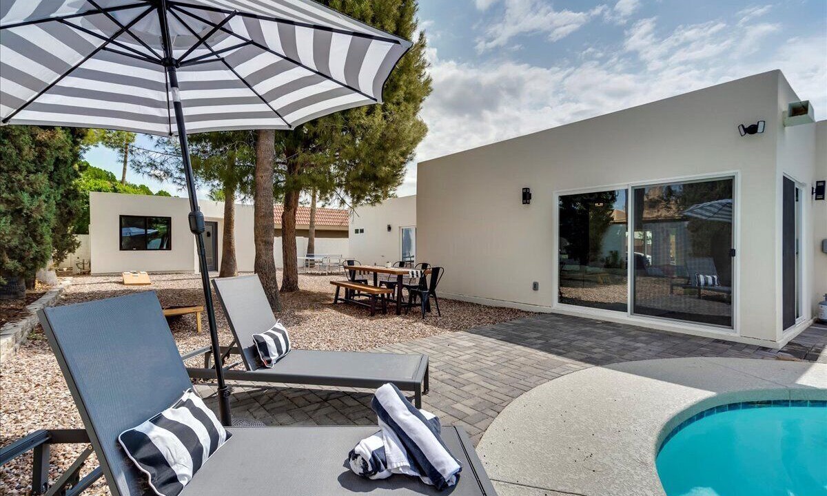 Photo of Outdoor in Raskin Estates