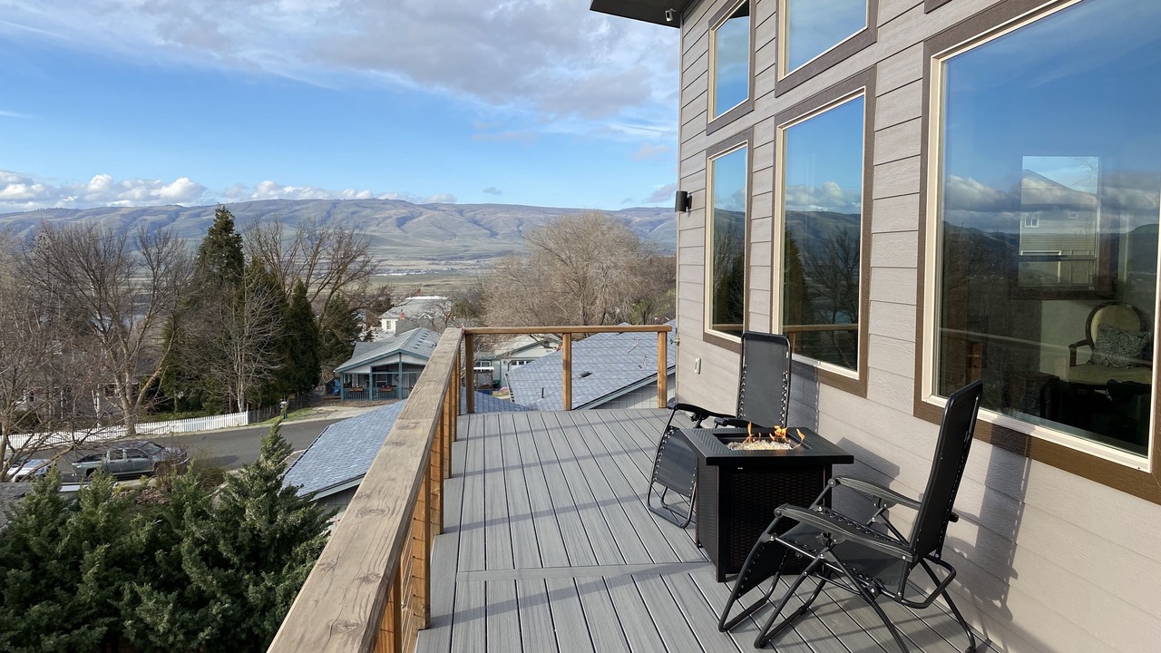 Photo of Patio Balcony in The Dalles