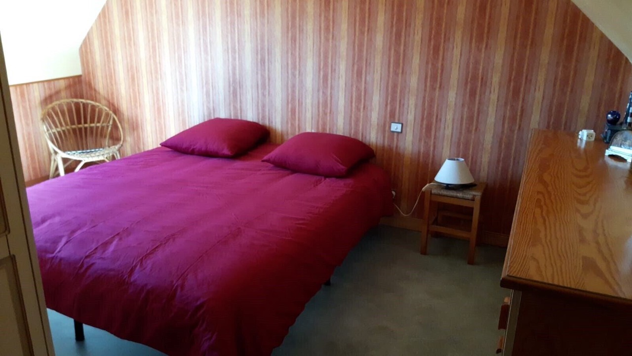 Photo of Bedroom in Plougonver