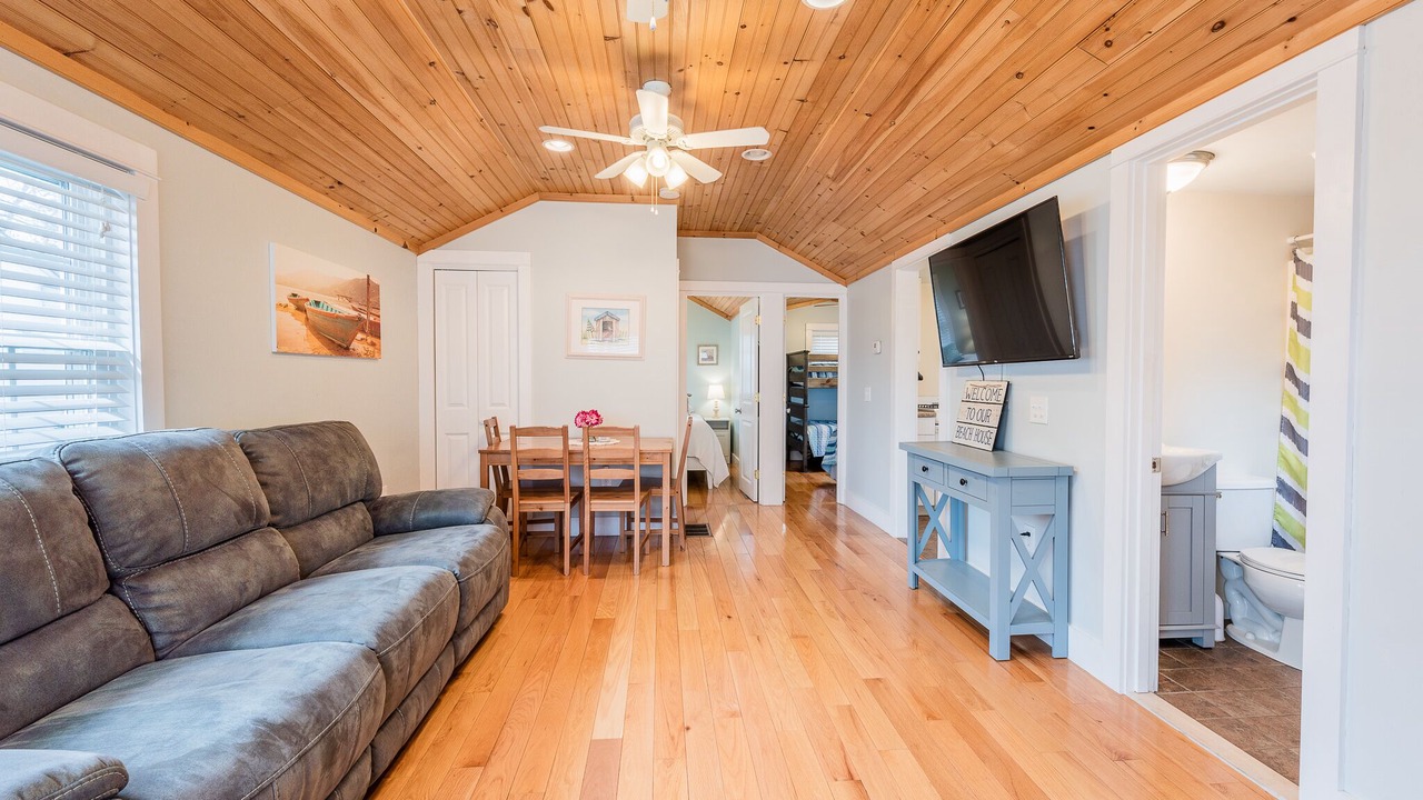Photo of Livingroom in Westerly
