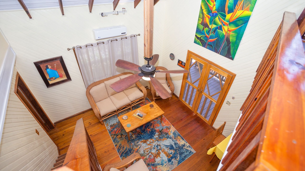 Photo of Livingroom in Antoneys Cay