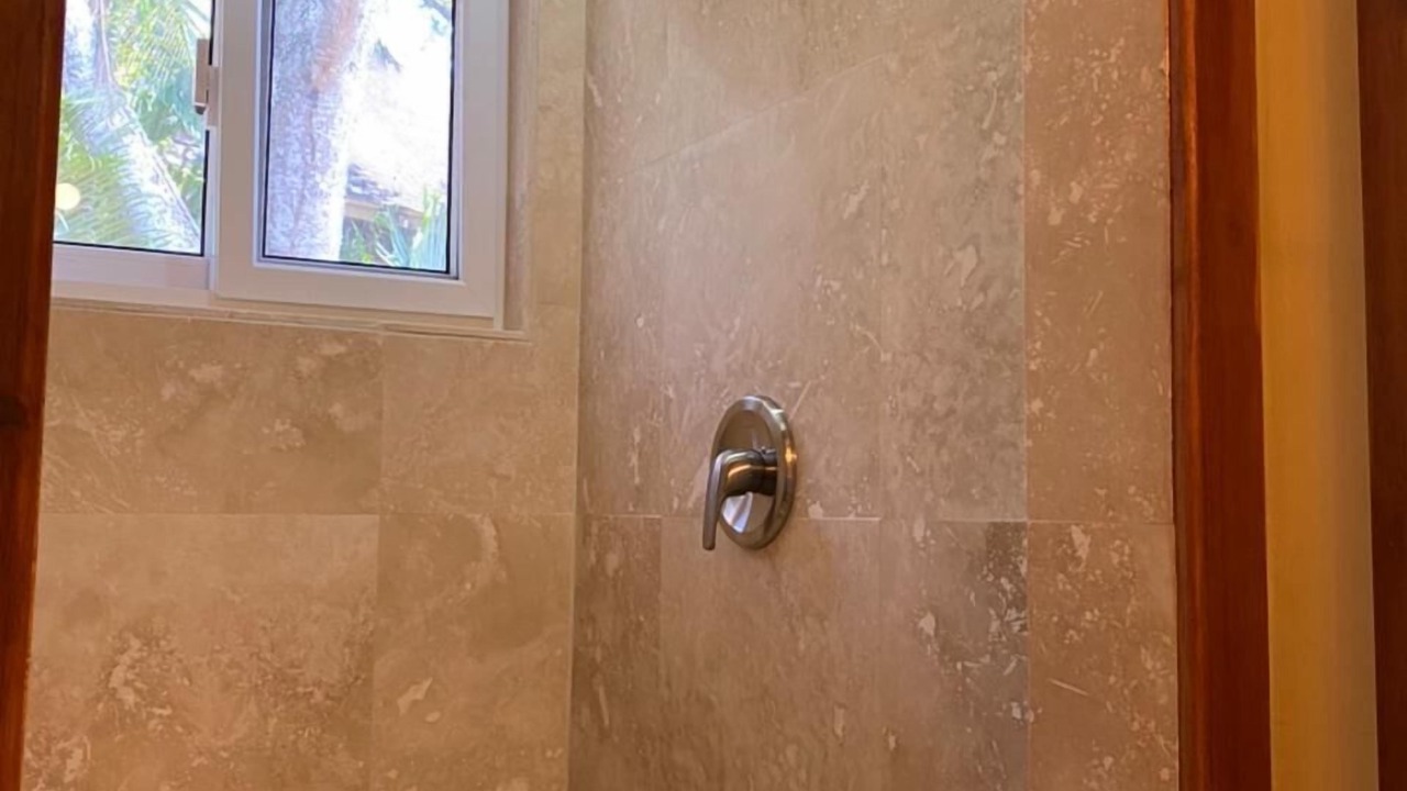 Photo of Bathroom in Antoneys Cay