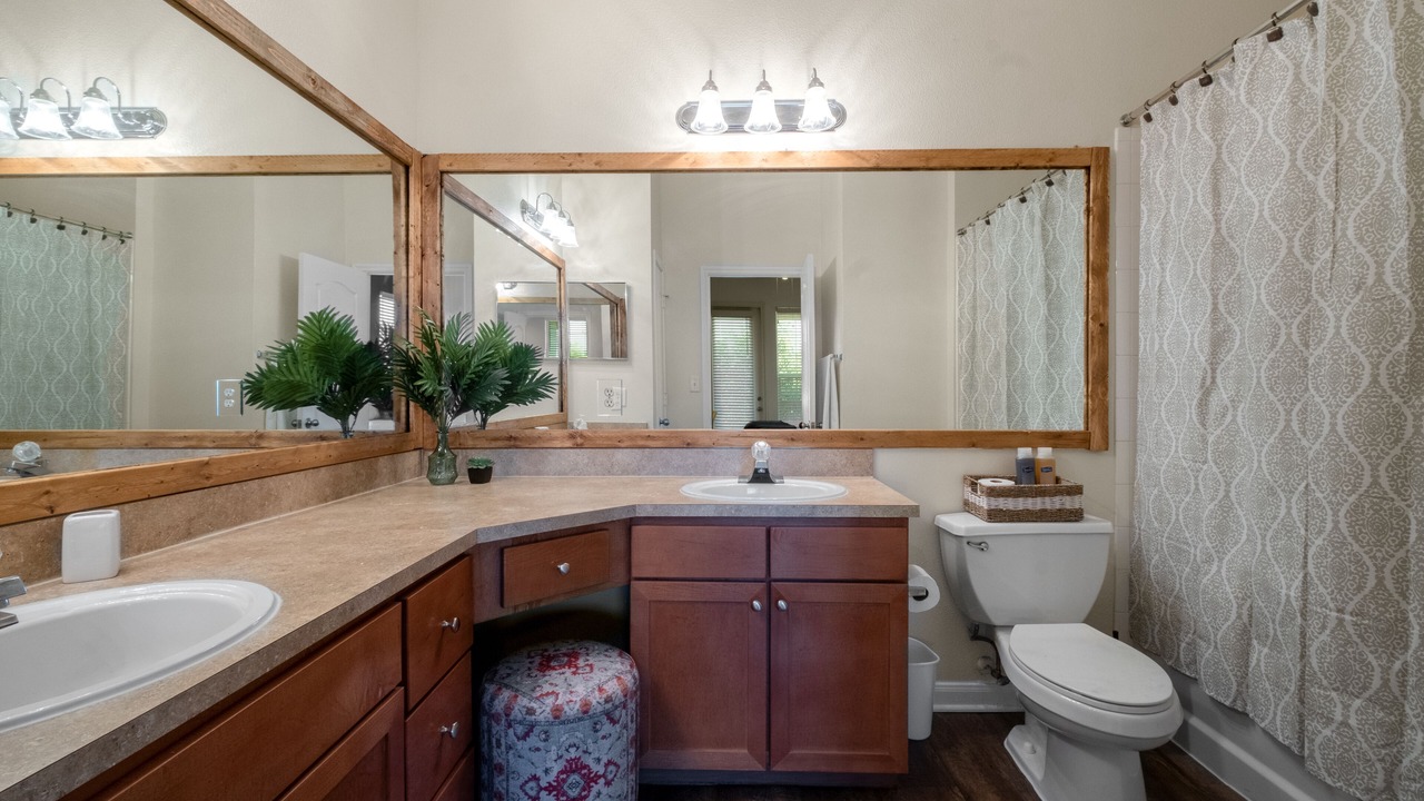 Photo of Bathroom in Fossil Creek