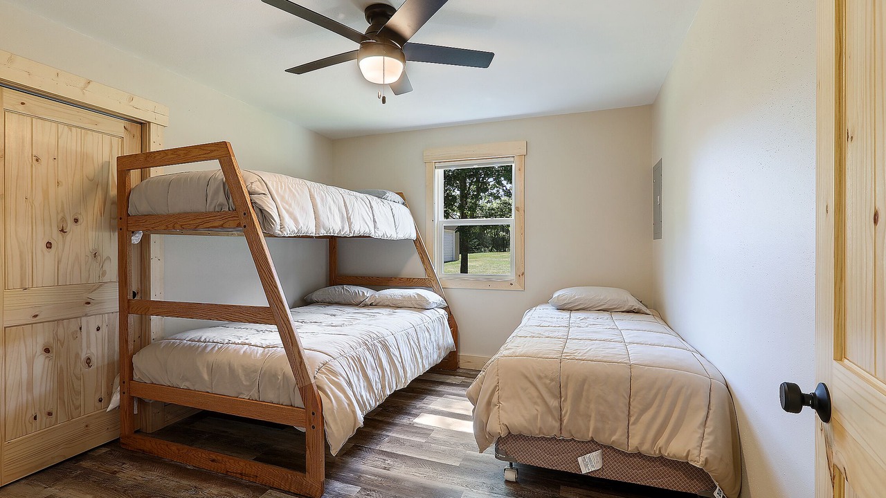 Photo of Bedroom in Athelstane