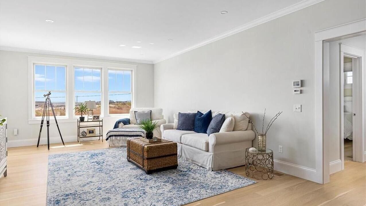 Photo of Livingroom in Narragansett