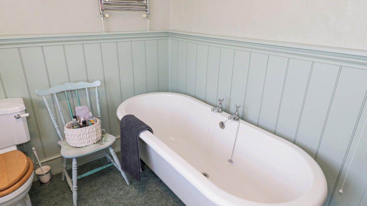 Photo of Bathroom in Nether Heyford