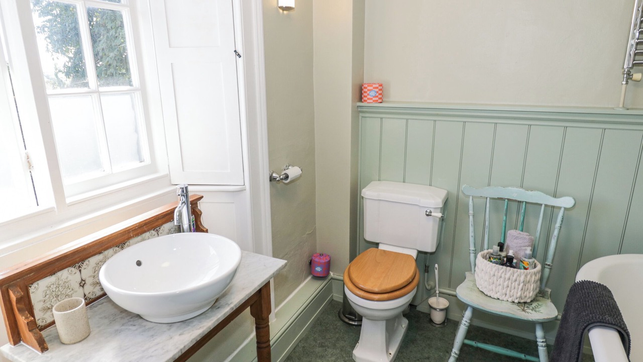 Photo of Bathroom in Nether Heyford