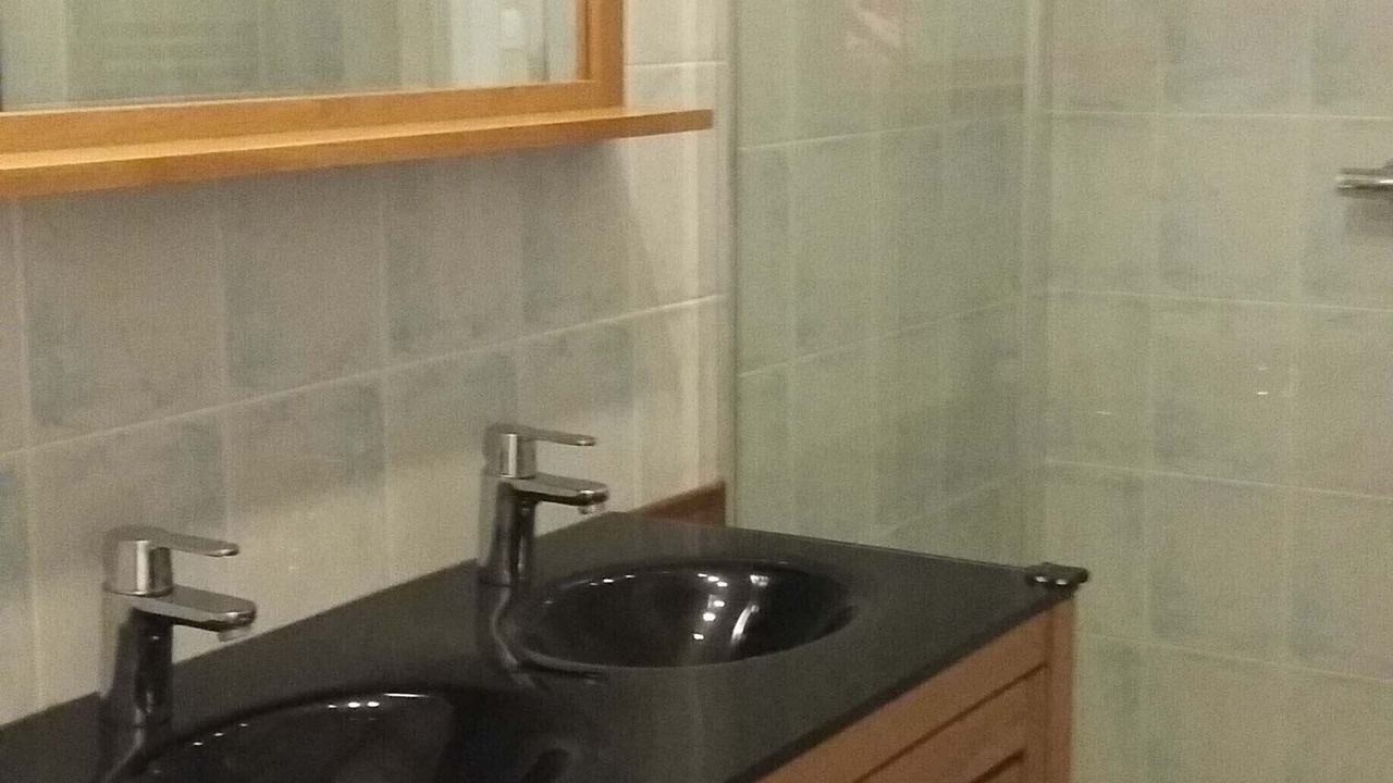 Photo of Bathroom in Treduder