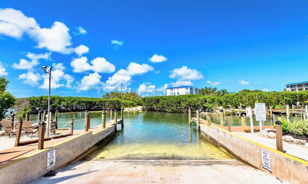 Photo of Others in Tavernier