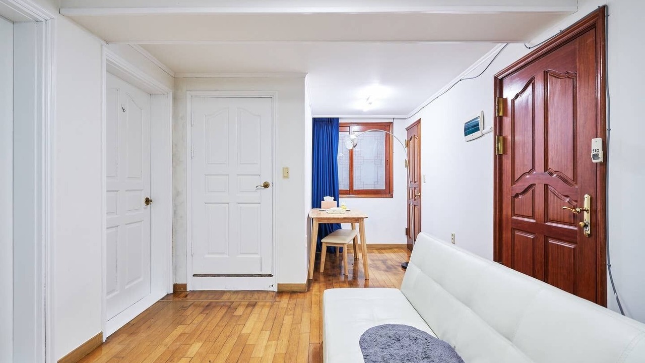 Photo of Livingroom in Hoehyeon-dong
