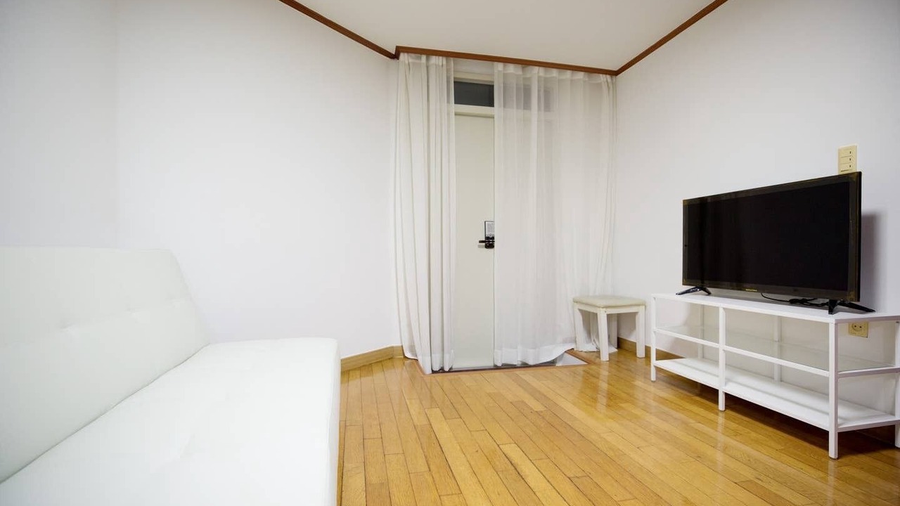 Photo of Livingroom in Hoehyeon-dong