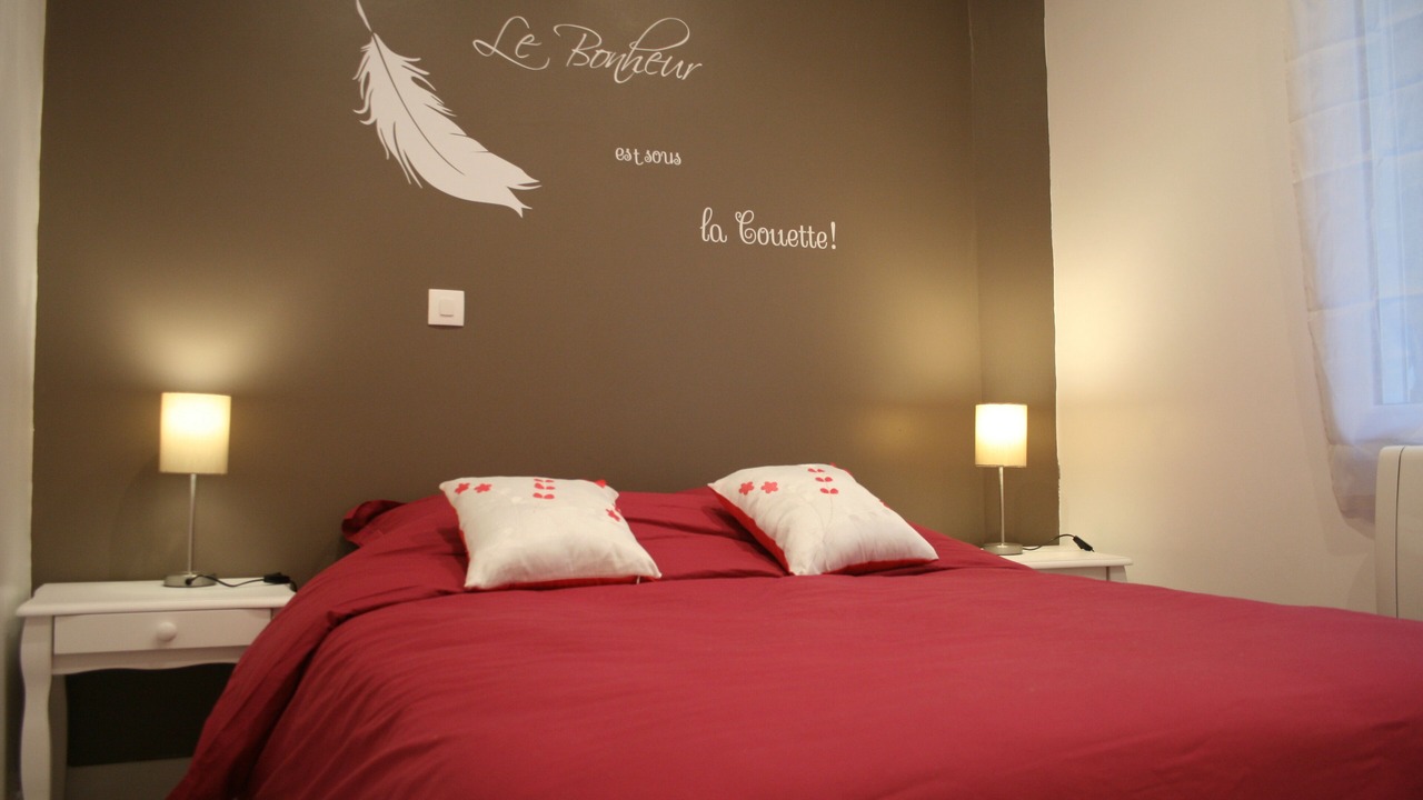 Photo of Bedroom in Lisieux