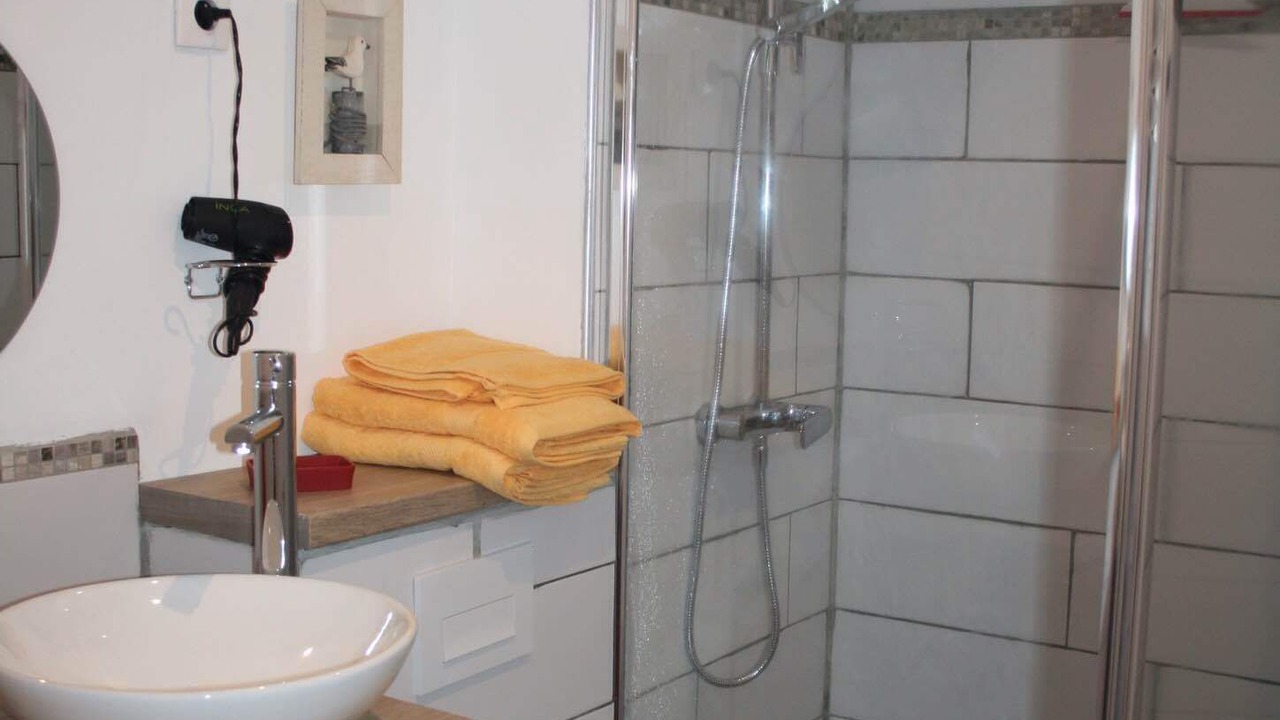 Photo of Bathroom in Lisieux