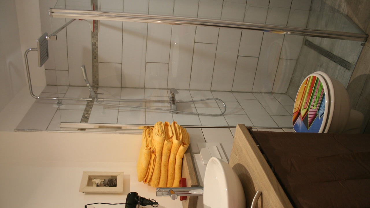 Photo of Bathroom in Lisieux