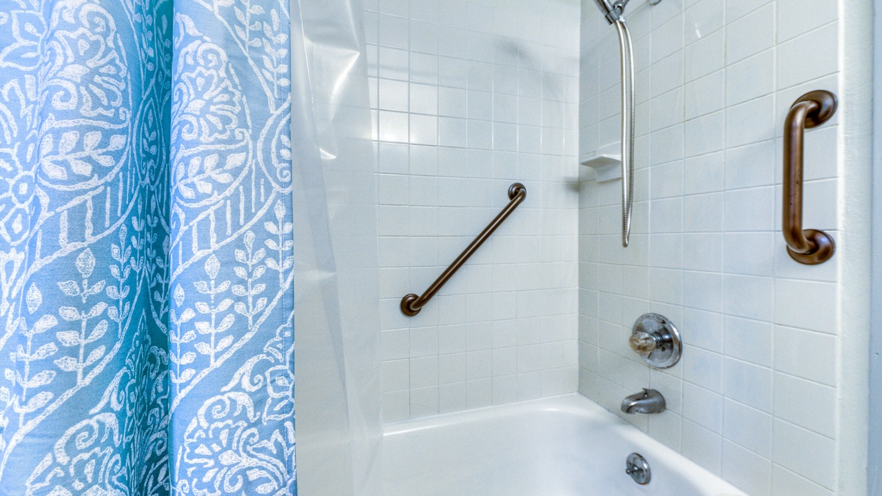 Photo of Bathroom in Bandon