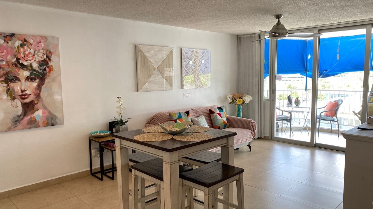 Photo of Livingroom in Isla Verde
