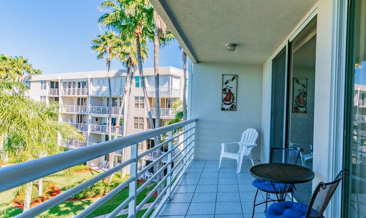 Photo of Patio Balcony in St. Petersburg