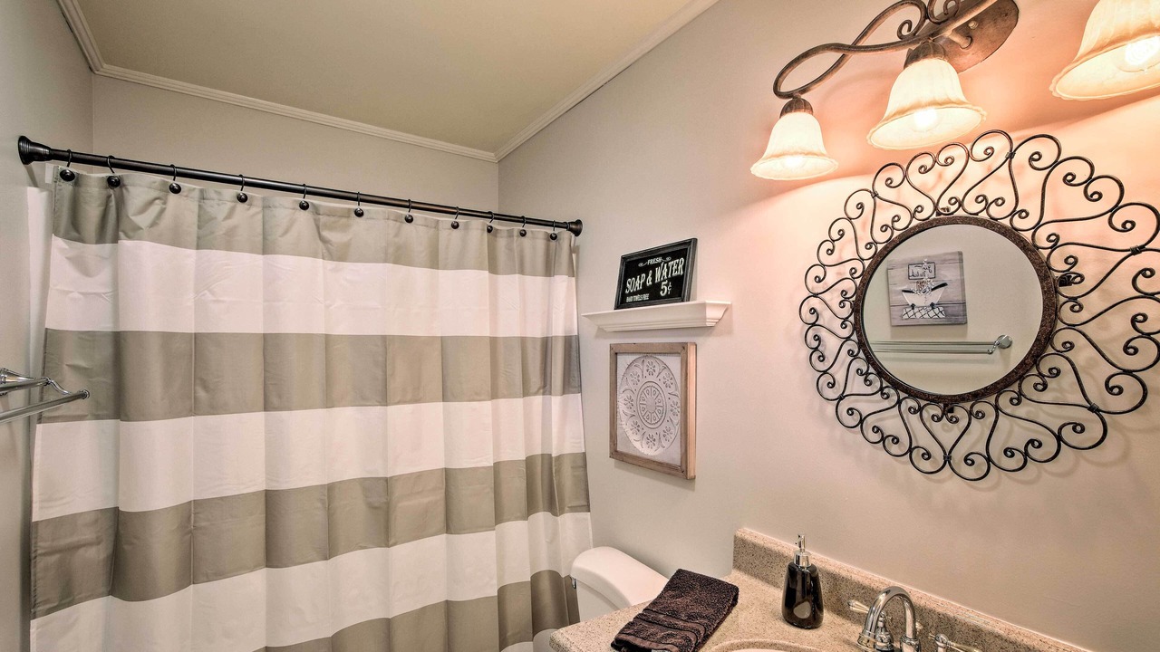 Photo of Bathroom in Chatuge Village