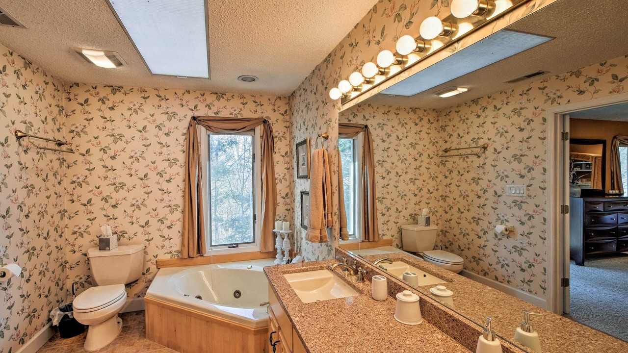 Photo of Bathroom in Chatuge Village
