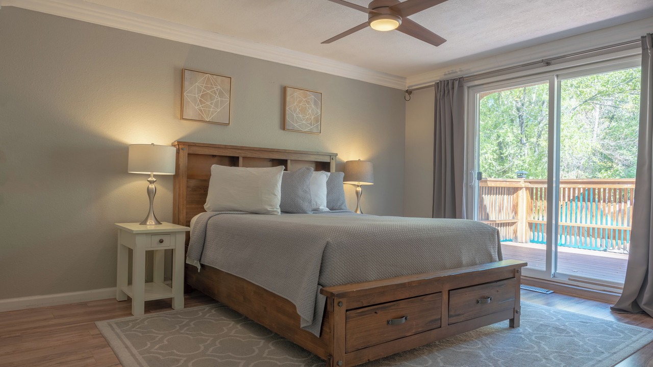 Photo of Bedroom in West University