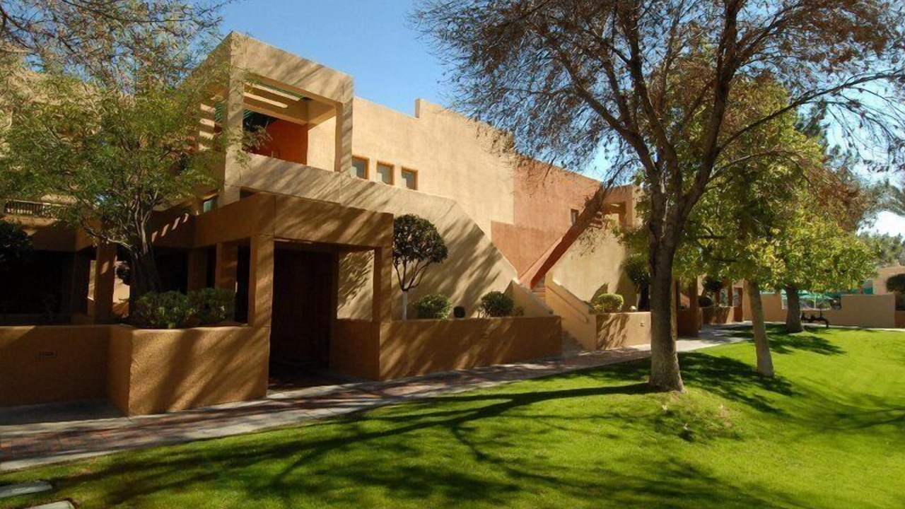 Photo of Outdoor in Paradise Valley Village