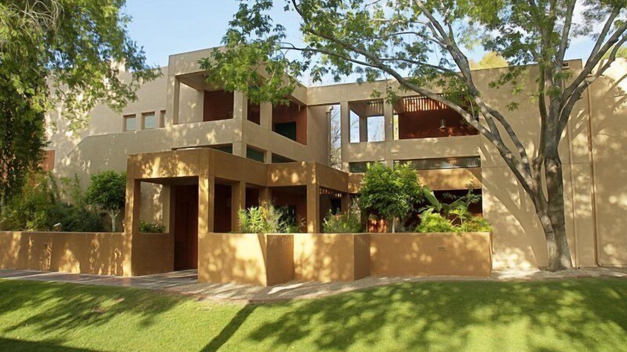 Photo of Outdoor in Paradise Valley Village