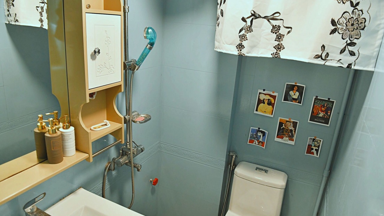 Photo of Bathroom in Van Mieu