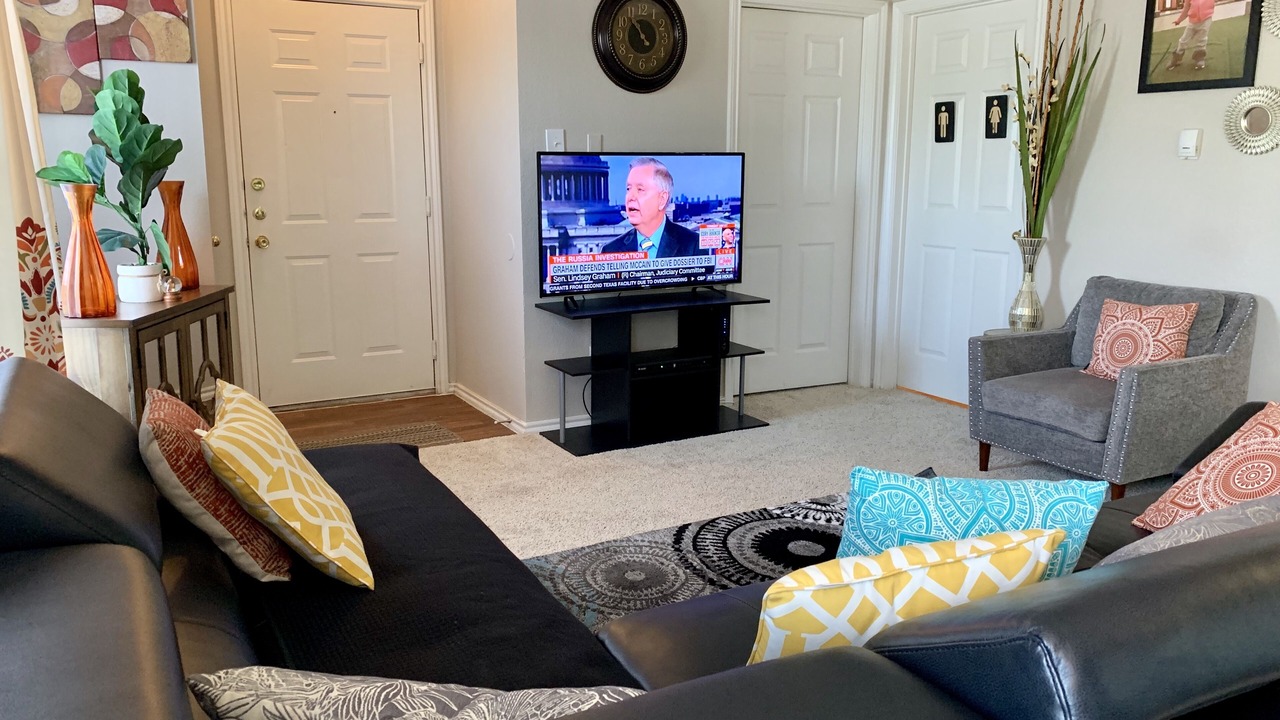 Photo of Livingroom in Cantonments