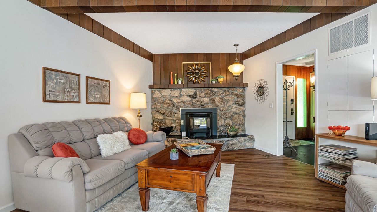 Photo of Livingroom in Orick