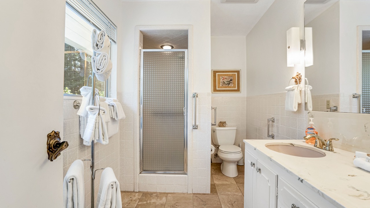 Photo of Bathroom in Orick