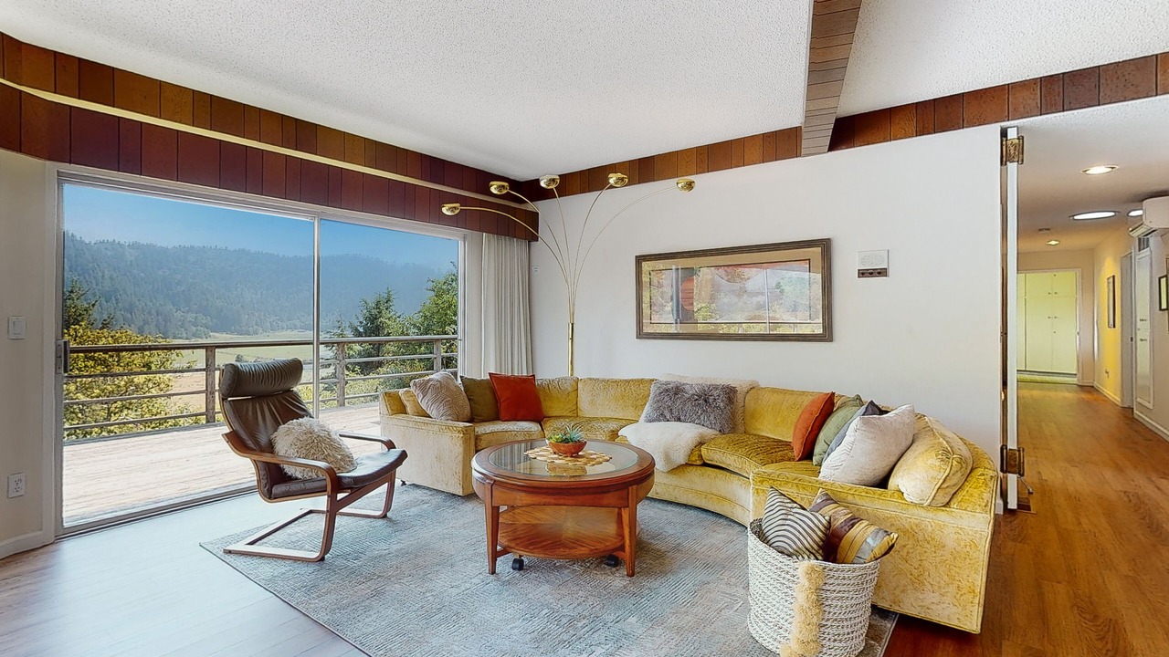 Photo of Livingroom in Orick