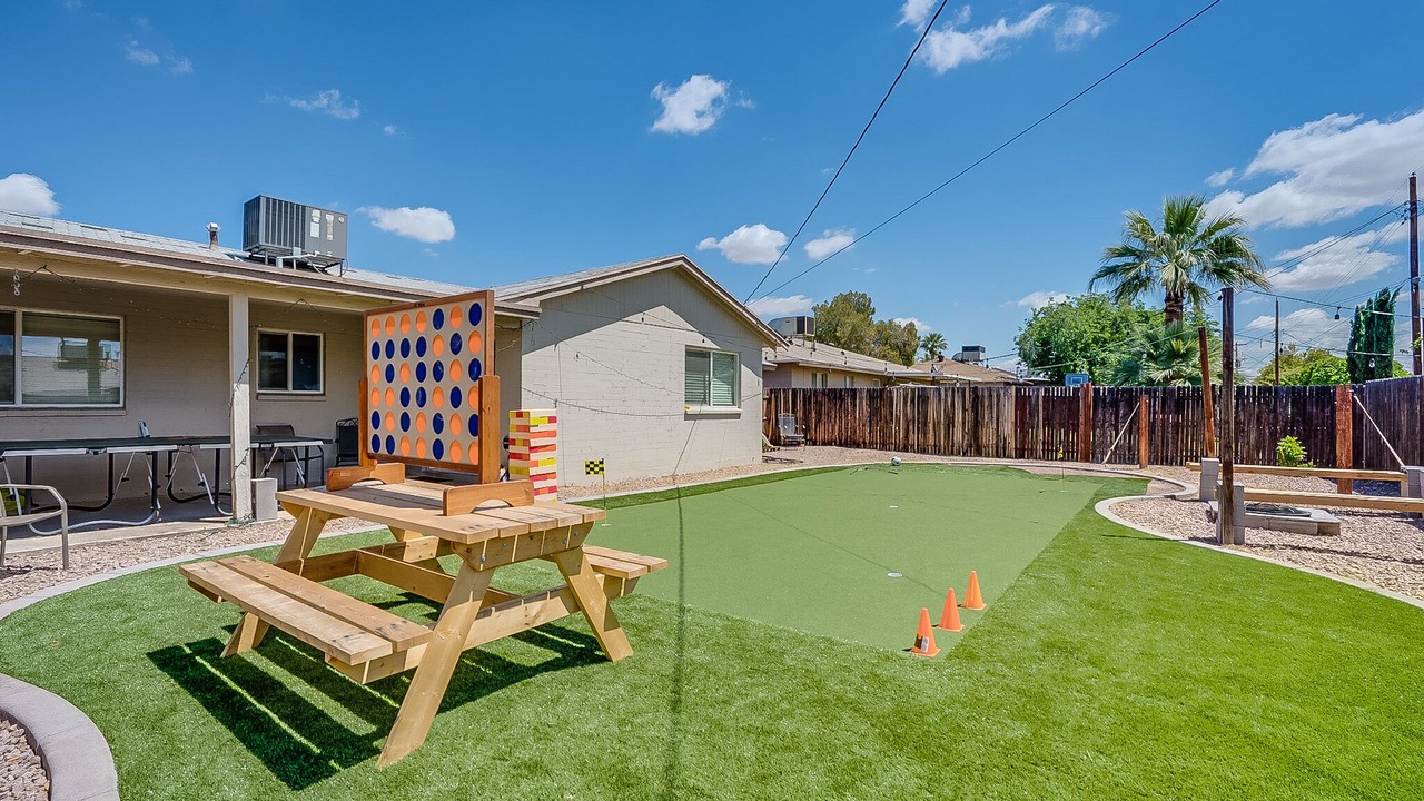 Photo of Outdoor in Cox Heights