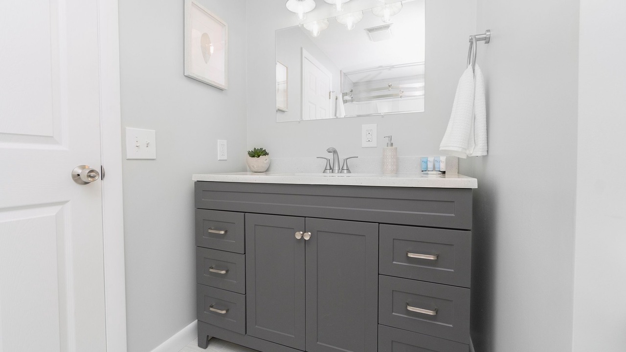 Photo of Bathroom in Eastward Look