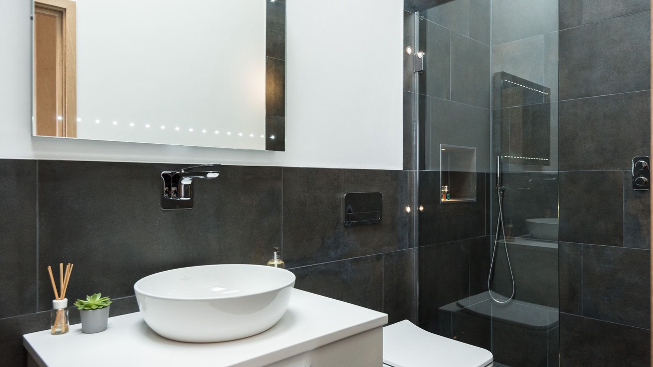 Photo of Bathroom in Sennen Cove