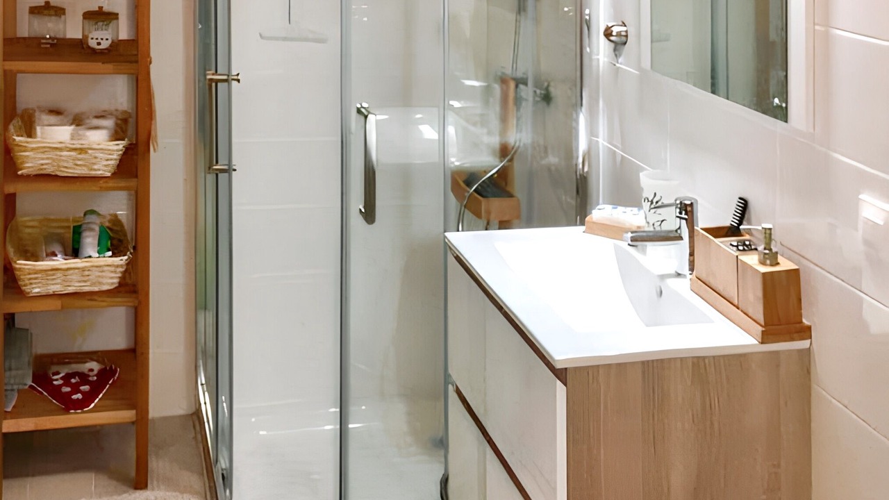 Photo of Bathroom in Plouedern