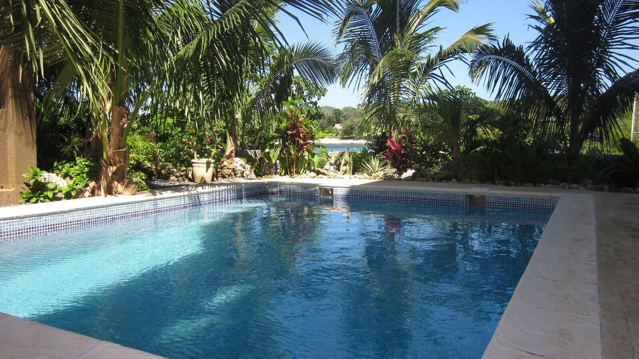 Photo of Outdoor in Gibson Bight