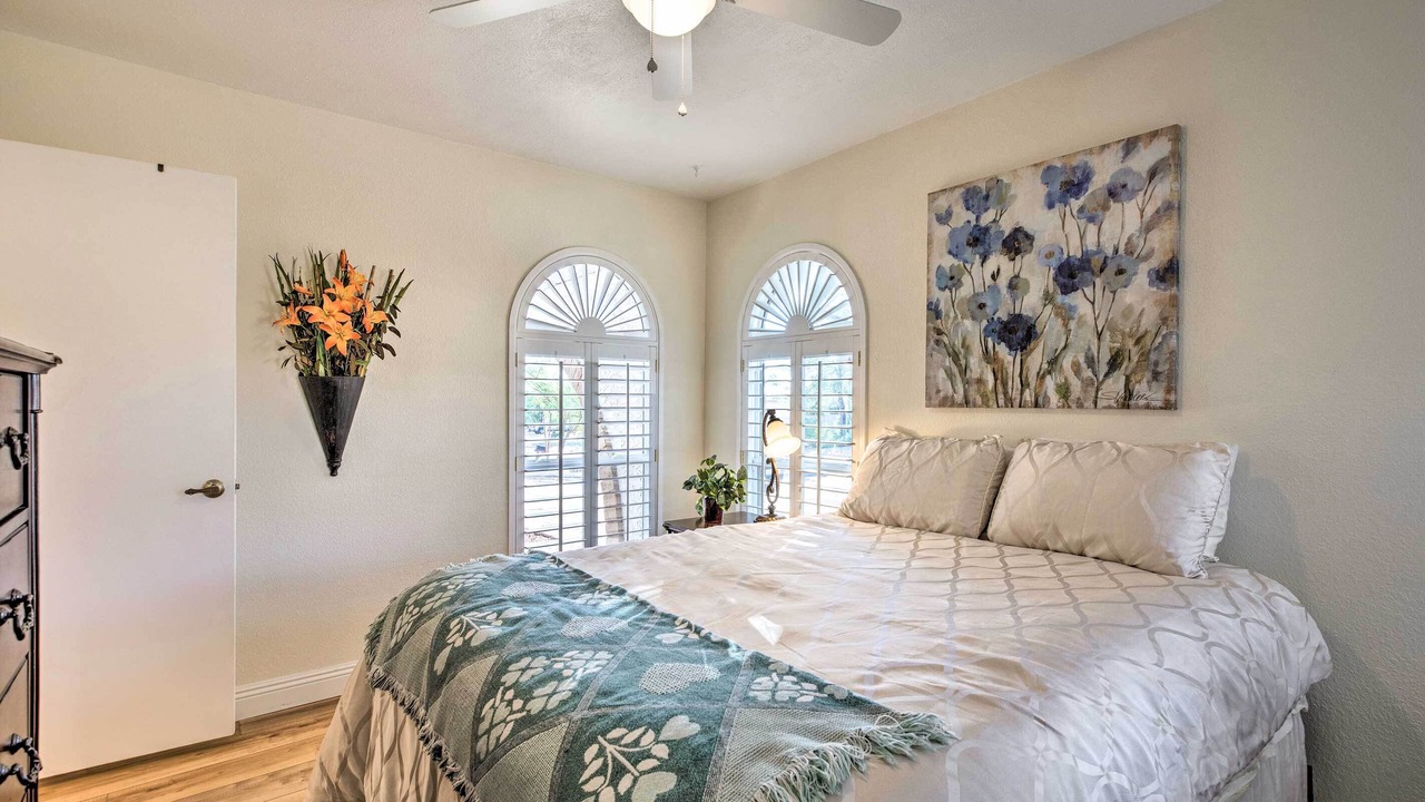 Photo of Bedroom in Desert Foothills Estates