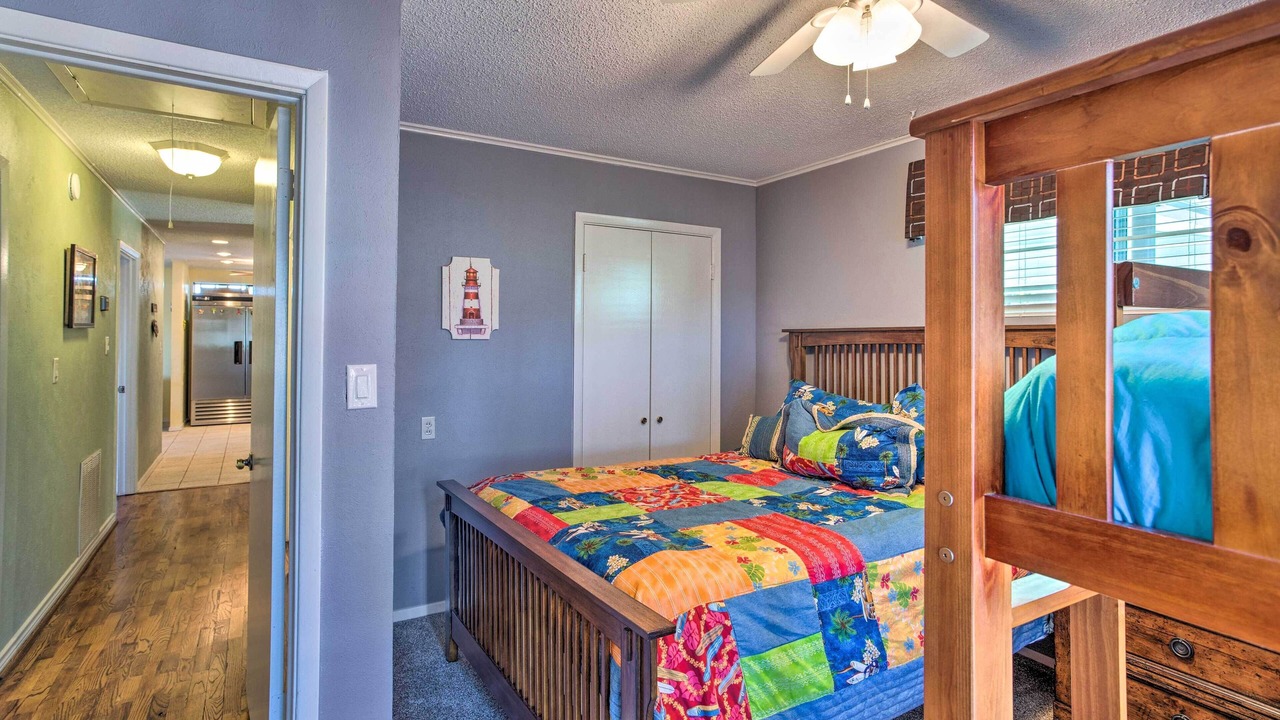 Photo of Bedroom in Tool