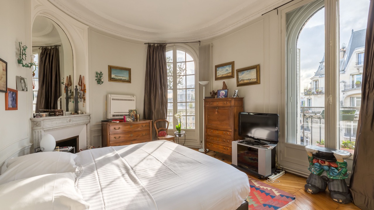 Photo of Bedroom in Notre-Dame-des-Champs