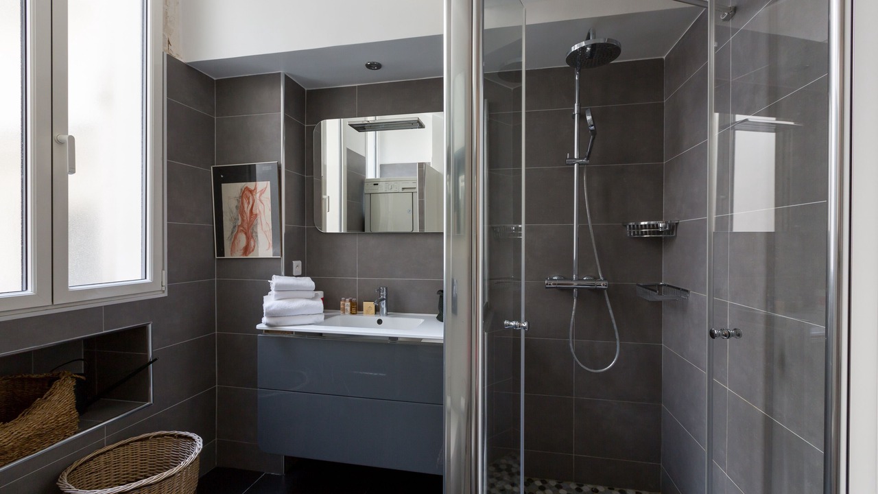 Photo of Bathroom in Notre-Dame-des-Champs
