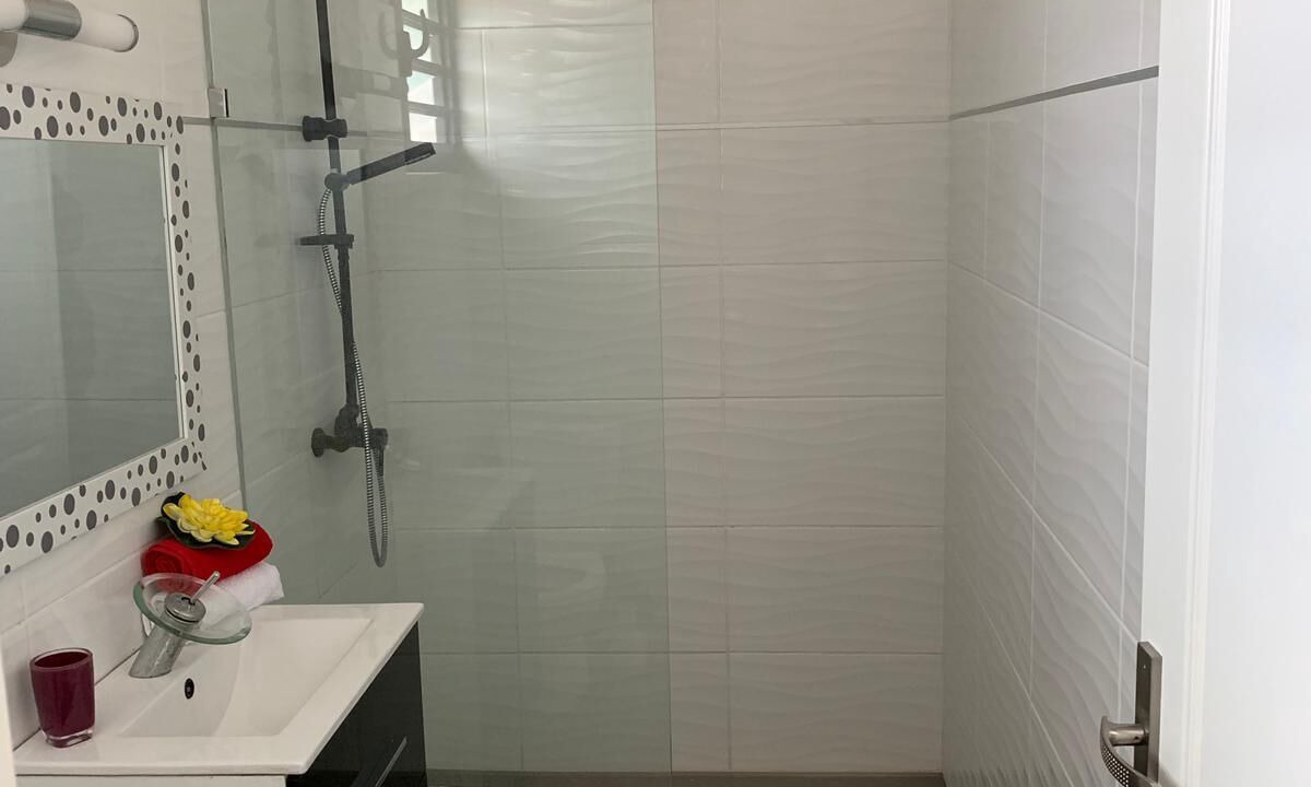 Photo of Bathroom in Damencourt