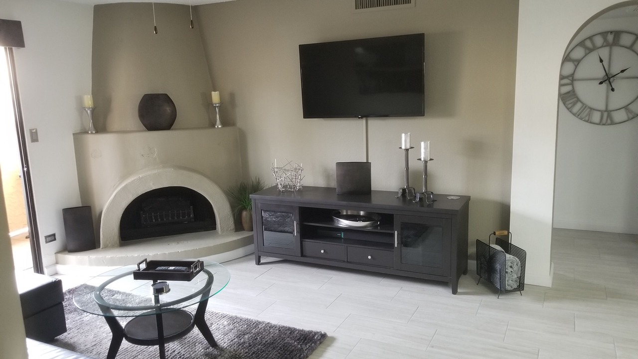 Photo of Livingroom in North Mountain