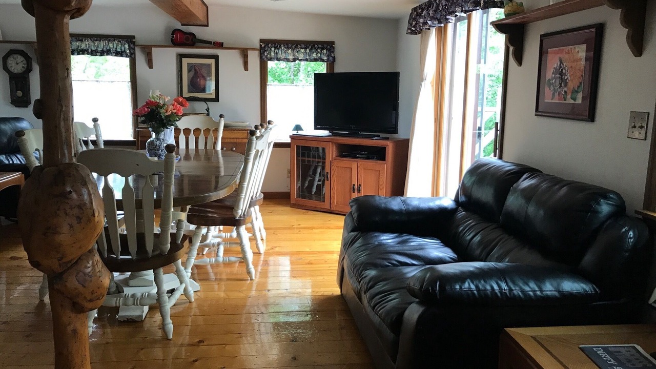 Photo of Livingroom in Rabbit Creek