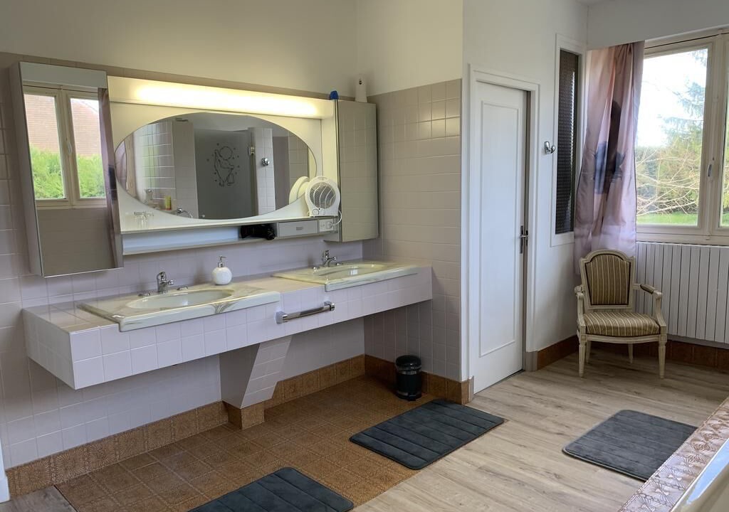 Photo of Bathroom in Veuzain-sur-Loire