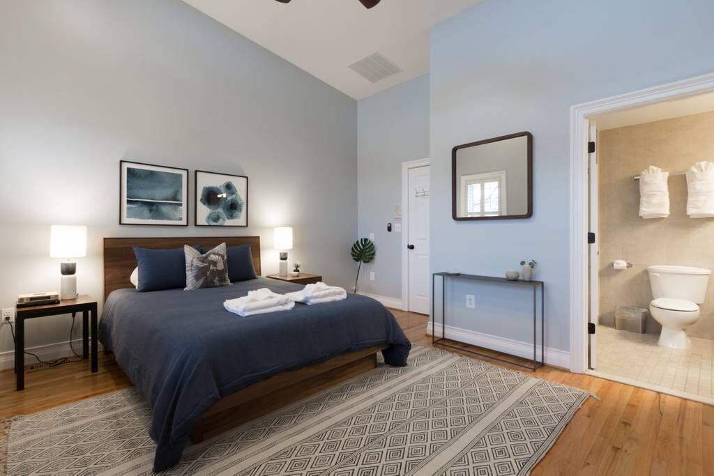 Photo of Bedroom in Near Northeast