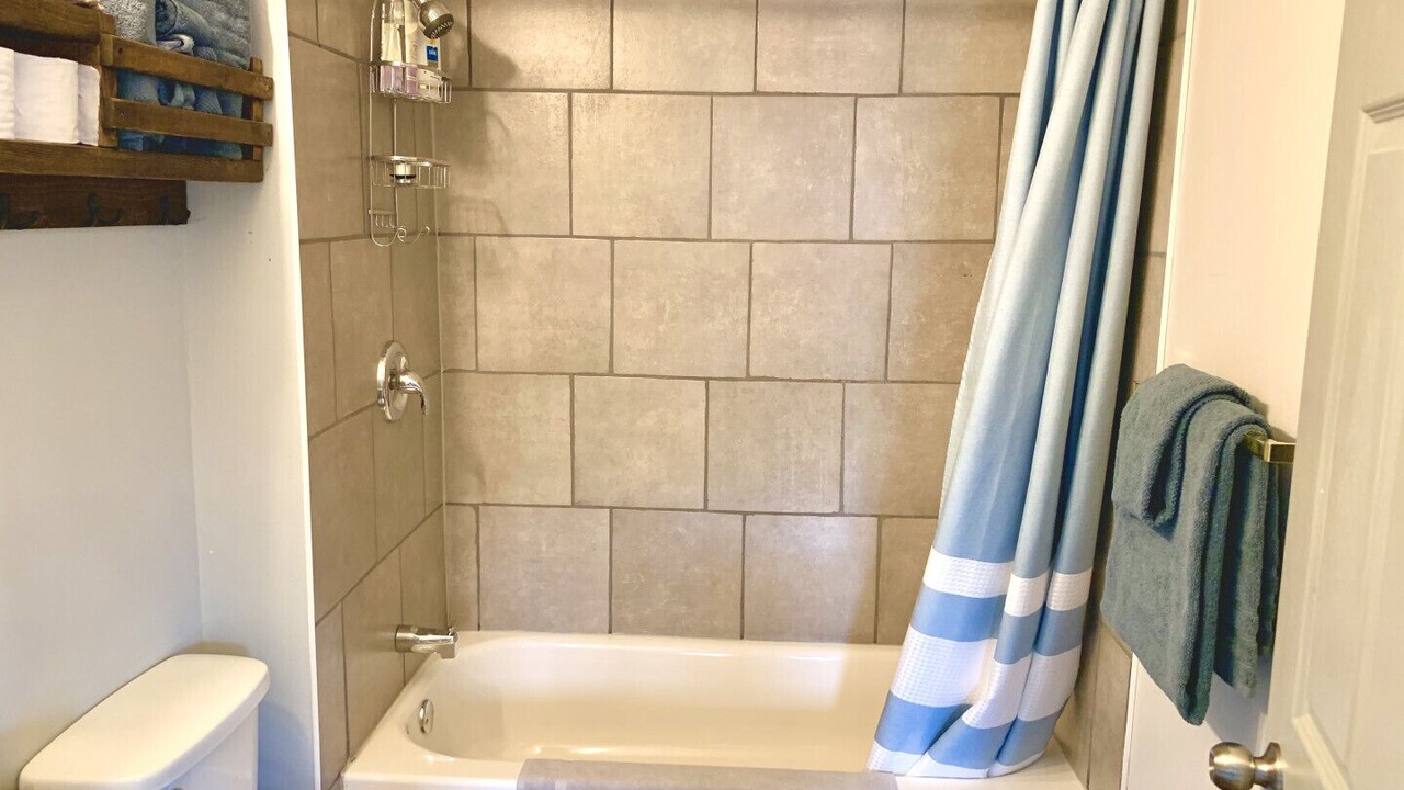 Photo of Bathroom in Golden