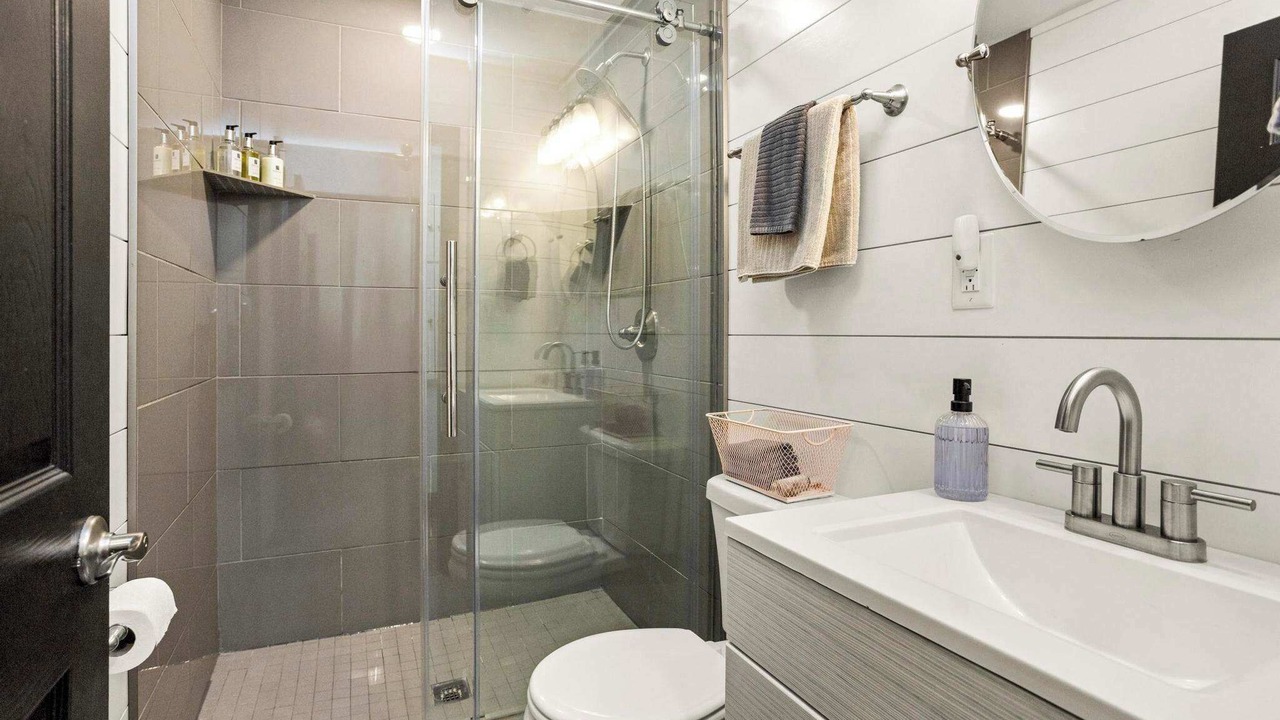Photo of Bathroom in Inglewood