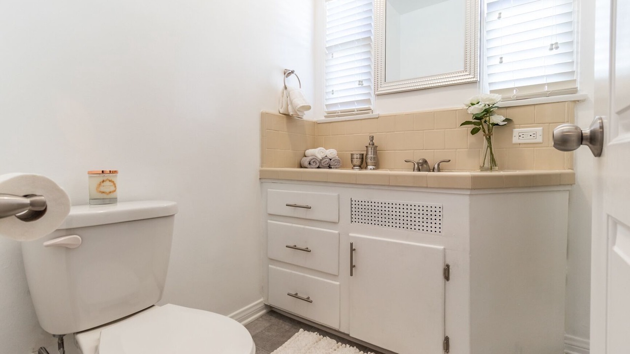 Photo of Bathroom in Valley Village