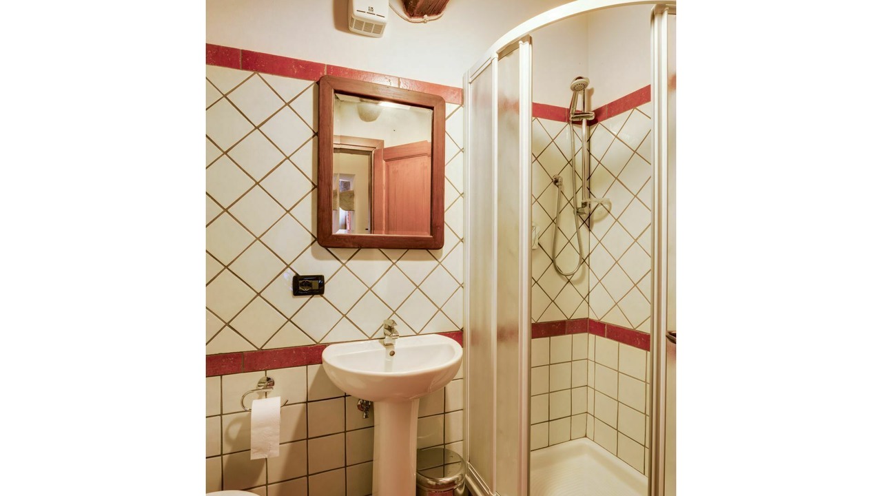 Photo of Bathroom in Pontito