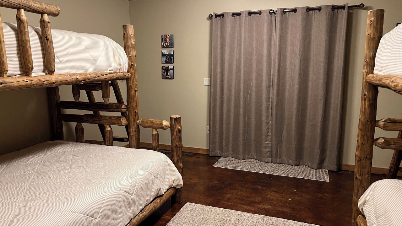 Photo of Bedroom in Cooper Landing